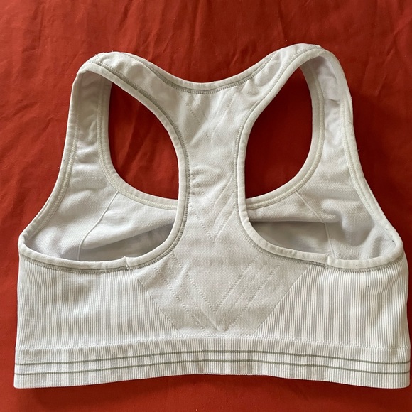 Columbia shorts bra - size small - Picture 4 of 4
